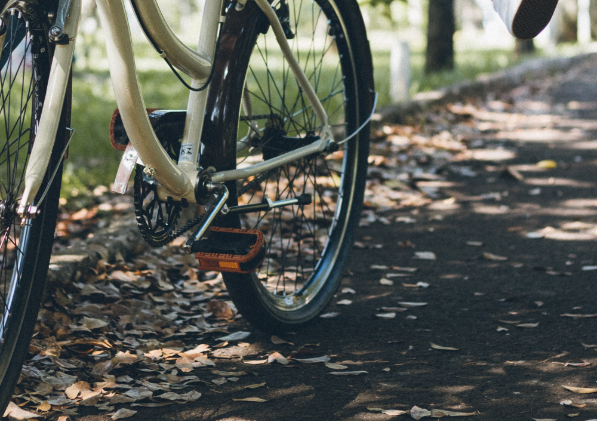 bicicleta en moviment